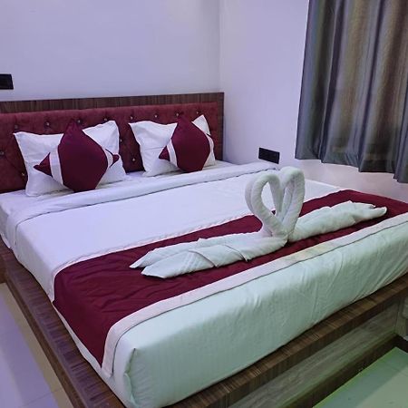 Hotel Shri Sai International, Sitamarhi Dumra Esterno foto