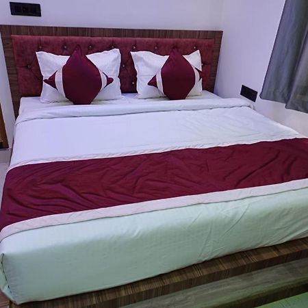 Hotel Shri Sai International, Sitamarhi Dumra Esterno foto