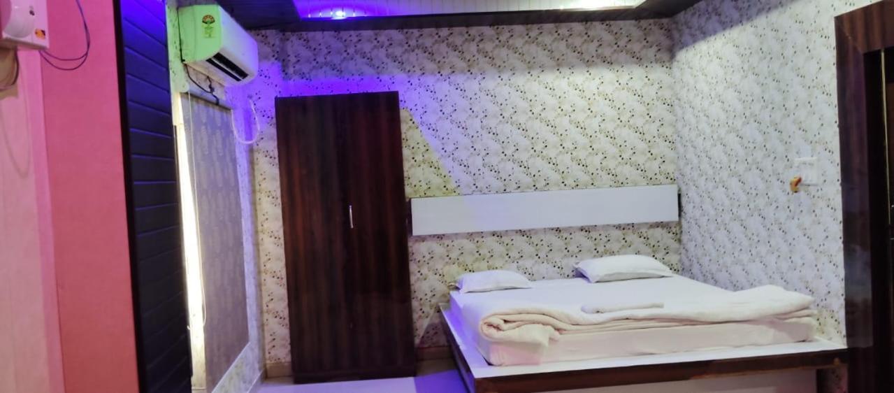 Hotel Shri Sai International, Sitamarhi Dumra Esterno foto