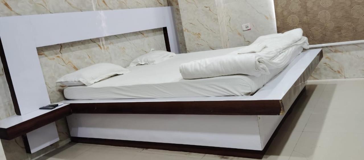 Hotel Shri Sai International, Sitamarhi Dumra Esterno foto